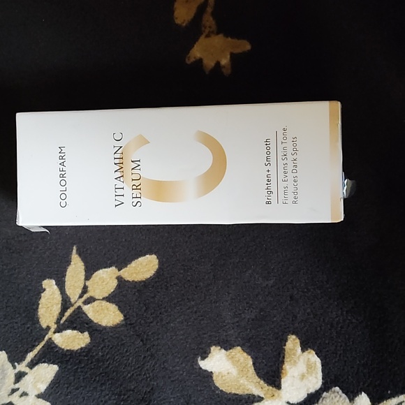 Color farm vitamin C Serum brighten + smooth - Picture 12 of 16